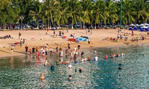 Bất động sản dòng tiền nào hưởng lợi tại Nha Trang khi miễn visa khách đoàn Trung Quốc?