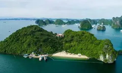 Sắp đón khách đến bãi biển đẹp nhất thế giới tại Việt Nam