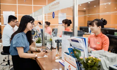 Cổ phiếu LPB của LienVietPostBank niêm yết trên sàn HOSE