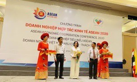“Nữ tướng” Hanoi Telecom đạt danh hiệu Nhà Quản lý tâm tài xuất sắc ASEAN