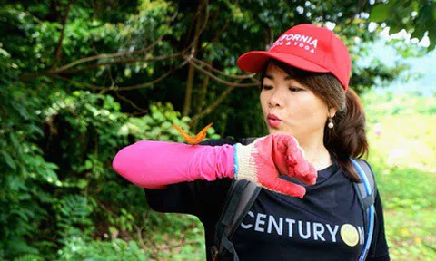 Bà mẹ 2 con chinh phục hang Sơn Đoòng