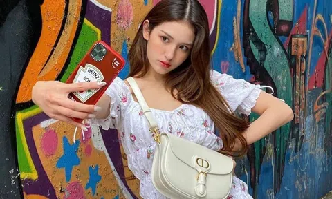 5 mẫu túi đang được sao Hàn yêu thích nhất