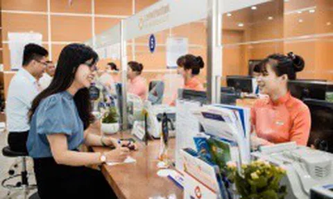 Cổ phiếu LienVietPostBank chính thức được chấp thuận niêm yết trên sàn HOSE