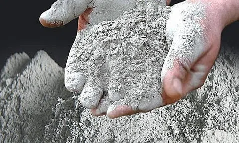 Hành trình rời sàn của cổ phiếu xi măng QNC