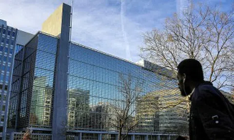 Bản tin tài chính ngân hàng ngày 23/10: Ngân hàng Việt đầu tiên thí điểm chuẩn Basel III