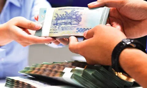 'Tín dụng tiêu dùng có thể hỗ trợ người dân mùa dịch'