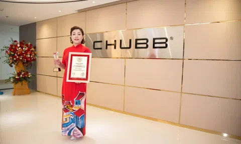Chubb Life Việt Nam được vinh danh “Top 10 doanh nghiệp Bảo hiểm Nhân thọ uy tín” và “Top 500 doanh nghiệp tăng trưởng nhanh nhất Việt Nam”