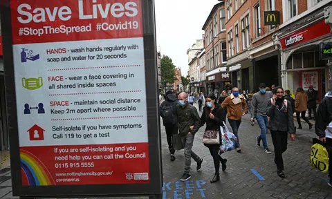 Bộ trưởng cho biết chính phủ Anh muốn tránh đóng cửa quốc gia khi nước Anh chuẩn bị cho các hạn chế mới