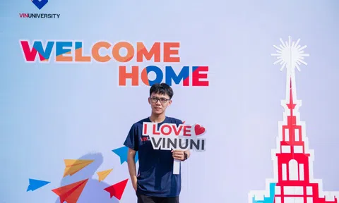 Không cao thủ tiếng Anh, vẫn đạt học bổng “khủng” nhờ ý tưởng “điên rồ” và sự bền bỉ khó tin