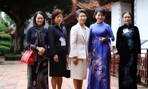 Phu nhân Thủ tướng Nhật Bản thăm Văn Miếu Quốc Tử Giám và Bảo tàng Phụ nữ Việt Nam