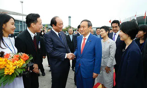 Thủ tướng Nhật Bản Suga Yoshihide kết thúc chuyến thăm chính thức Việt Nam