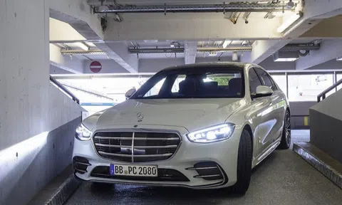 Xe Mercedes-Benz sẽ được trang bị công nghệ đỗ xe hoàn toàn tự động