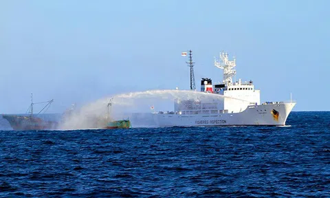 Ngư dân Nhật tức giận vì sự xuất hiện của hàng nghìn tàu cá Trung Quốc