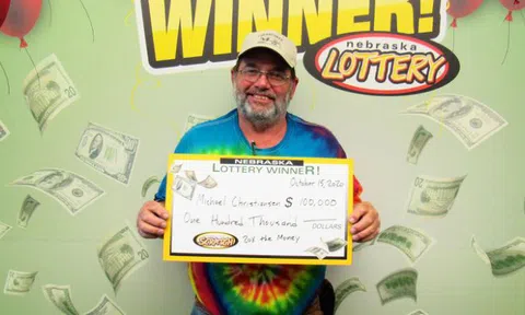 Người đàn ông Mỹ 2 lần trúng số độc đắc trong năm