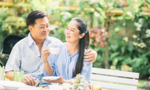 Gác hết âu lo, cặp vợ chồng rủ nhau về 'vườn trong phố'