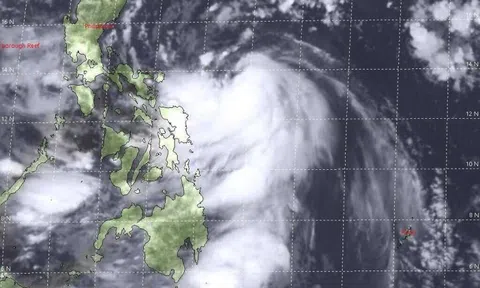 Bão Molave áp sát Biển Đông, Philippines sơ tán gần 9.000 dân