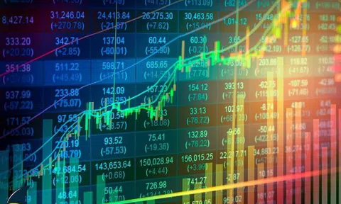 VN-Index tăng gần 9 điểm, thận trọng xuống tiền phút chót