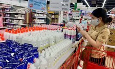 Doanh nghiệp nội muốn giành lại ‘quyền’ chăm sóc gia đình Việt