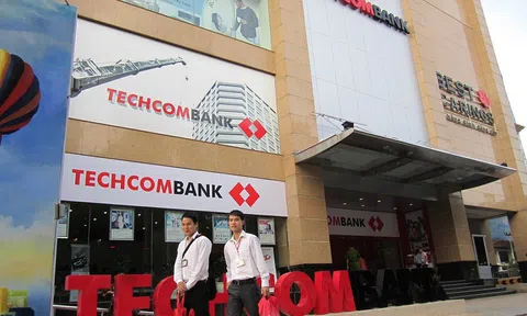 Techcombank lãi hơn 10.700 tỷ, dự phòng tín dụng tăng mạnh