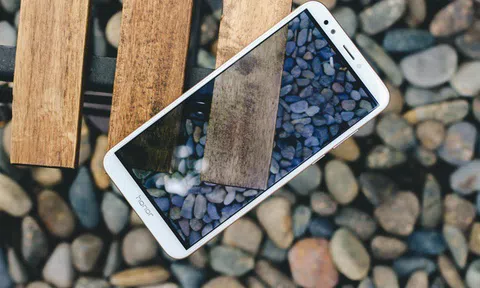 Cạn chip, Huawei đứng trước nguy cơ phải bán Honor