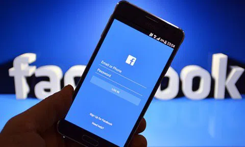 Mất tài khoản Facebook vì bấm vào quảng cáo