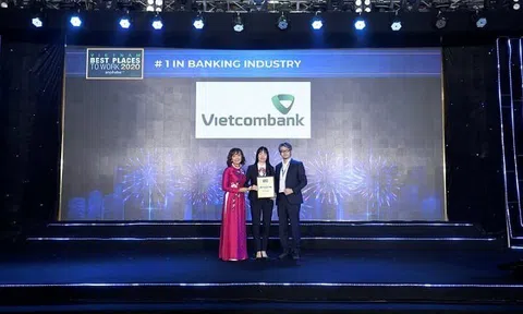 Lần thứ 5 Vietcombank là ngân hàng có môi trường làm việc tốt nhất Việt Nam