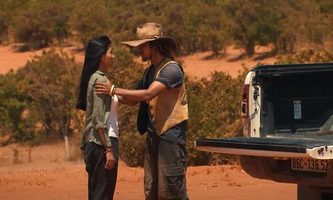 Trực tiếp phim Cát đỏ tập 27 trên kênh VTV3: Vì sao Hùng say đắm Nhớ?