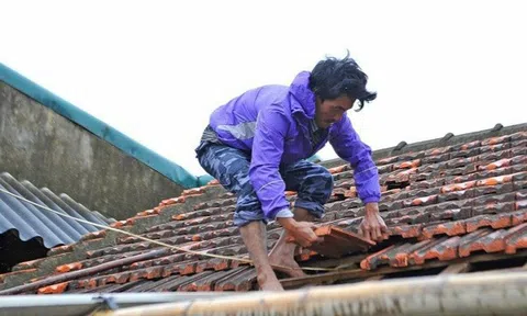 6 tỉnh miền Trung cho học sinh nghỉ tránh bão Molave