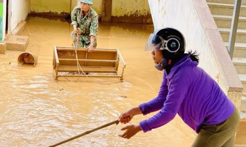 Học sinh miền Trung sẽ học bù nếu nghỉ quá dài