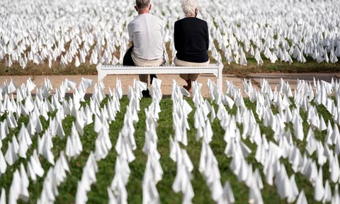 Mỹ có kỷ lục 92.000 ca mắc Covid-19 mới trong một ngày