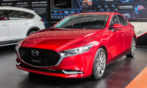 Chi tiết Mazda3 phiên bản kỷ niệm 100 năm vừa về Việt Nam
