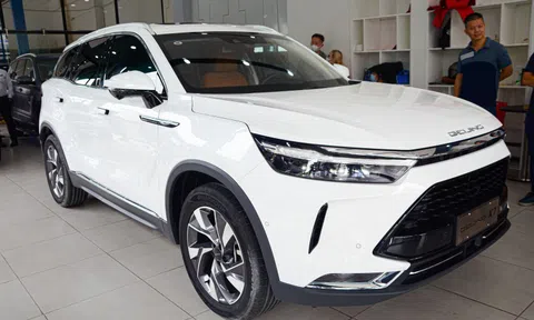 Chi tiết BAIC Beijing X7 - nhiều trang bị, không có bản đồ dẫn đường
