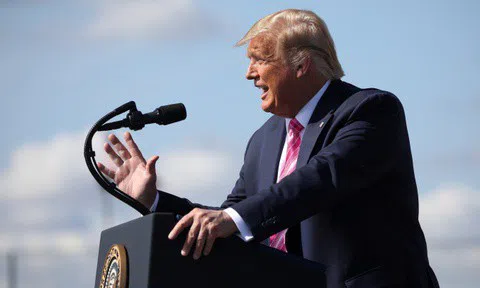 Ông Trump chỉ trích phán quyết của Tòa Tối cao là 'điên rồ'