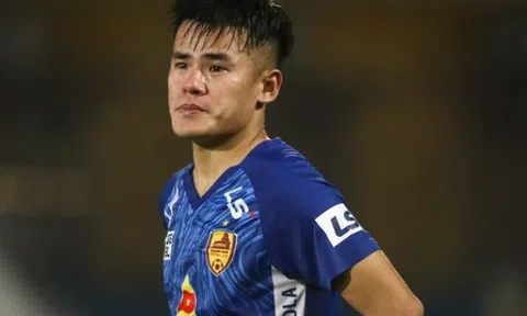 CLB Nam Định đẩy Quảng Nam xuống hạng