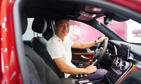 Bóc giá xế hộp Mercedes GLC 300 Bùi Tiến Dũng mua tặng vợ
