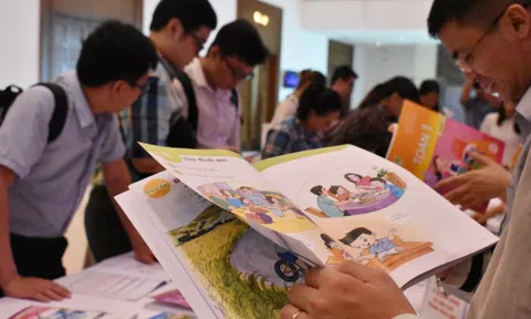 Nghịch lý thiếu sách giáo khoa, loạn sách tham khảo lớp 1