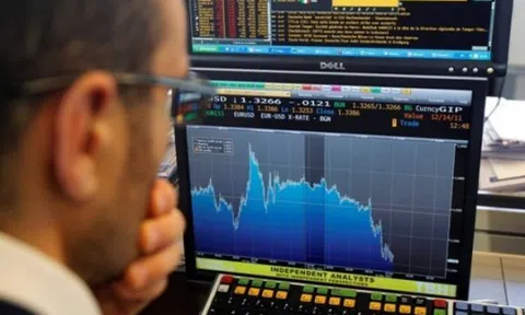 Giao dịch khối ngoại ngày 2/11: Bán ròng hơn 500 tỷ đồng