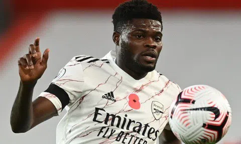 Roy Keane: 'Tôi ước Partey chơi ở hàng tiền vệ MU'