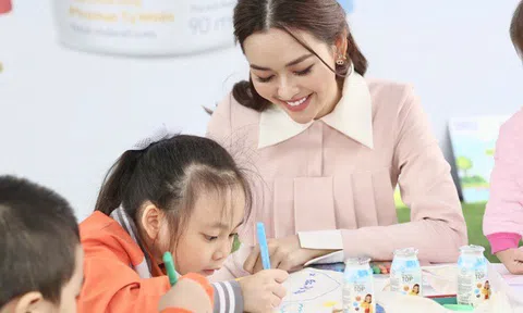 Á hậu Tường San bất ngờ trước sáng tạo từ cây, hoa lá của các bạn nhỏ