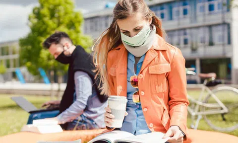 Sinh viên ĐH Cambridge không được tốt nghiệp nếu rời khỏi ký túc xá