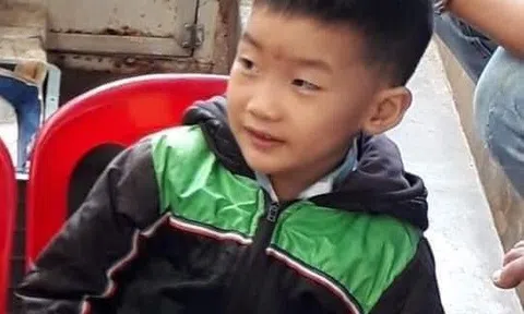 Tìm kiếm một học sinh lớp 1 biến mất sau giờ học