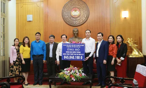 Bộ VHTTDL: Ủng hộ hơn 1,5 tỉ đồng hỗ trợ đồng bào các tỉnh miền Trung bị bão lũ