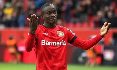 Man Utd ký Moussa Diaby, Barca muốn lấy Pogba, Real không muốn mất Ramos