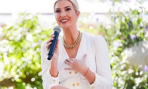 7 trang phục tinh tế của Ivanka Trump dịp bầu cử Mỹ