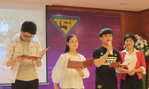 Tân sinh viên hào hứng “Thích nghi trong thế giới VUCA”