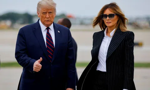 Tổng thống Donald Trump thay đổi gu ăn mặc thế nào?