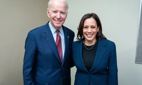 Ẩn ý chính trị trong trang phục của bà Kamala Harris