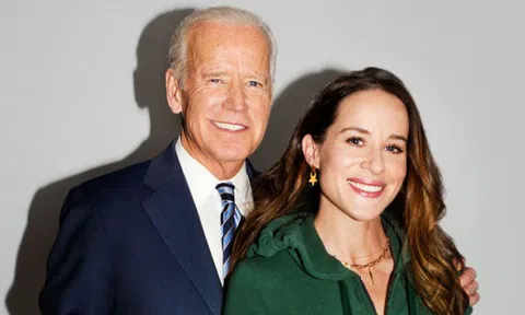 Con gái út của ông Joe Biden làm chủ hãng thời trang