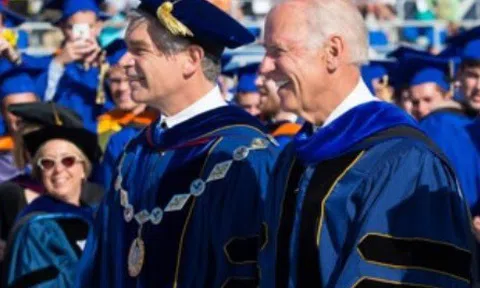 Hai ngôi trường ông Joe Biden từng theo học