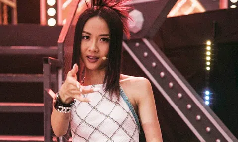 Suboi mặc đồ Chanel, đánh rối tóc ở chung kết Rap Việt